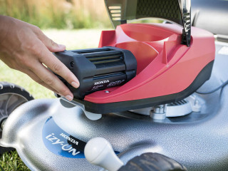 tondeuse-a-gazon-electrique-honda-izy