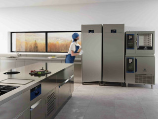 vente-pack-complet-restaurant-cuisine-equipee-marque-electrolux