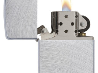 tabaciere-zippo-classic-chrome-finition-brillante