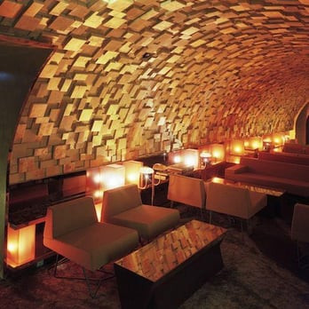 2-places-vip-pour-soiree-au-club-le-silencio-paris-big-0