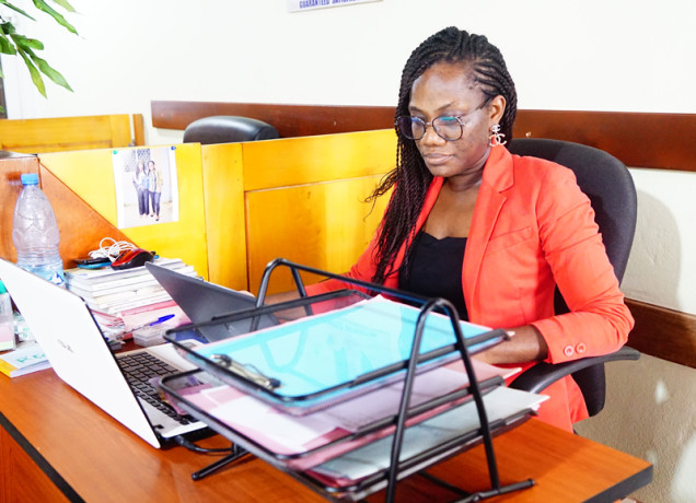 poste-de-secretaire-assistante-de-direction-logiciels-microsoft-big-0