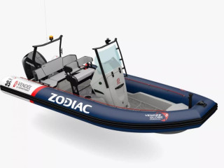 bateau-zodiac-pro-open-650-avec-moteur-mercury-150cv