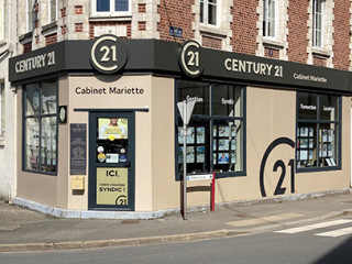 agent-immobilier-cabinet-century21