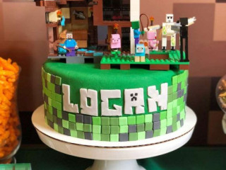 gateau-danniversaire-personnalise-minecraft-lego