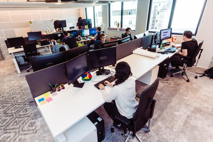 networking-tech-startups-au-google-campus-paris-big-0