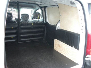 aide-a-la-renovation-peugeot-partner-utilitaire-disponible