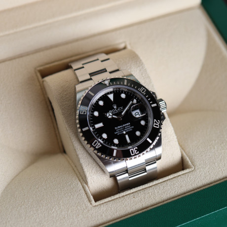 rolex-submariner-date-etat-neuf-big-0