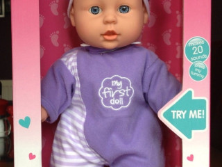 baby-sitter-diplomee-disponible-poupees-corolle-et-jouets-sophie-la