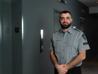 service-de-garde-de-securite-equipe-professionnelle-certifiee