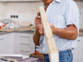 artisan-qualifie-pour-petits-travaux-et-depannage-a-domicile