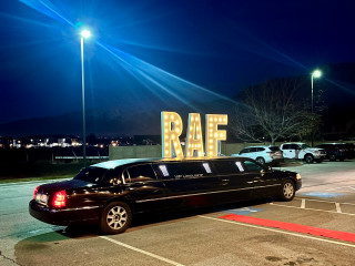 soiree-vip-dans-une-limousine-lincoln-town-car