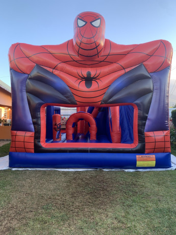 location-gonflable-spider-man-marvel-pour-anniversaire-big-0