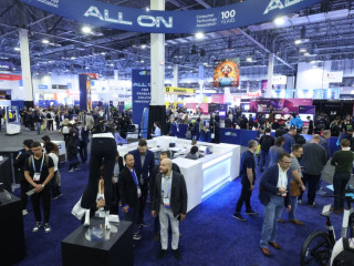 2-pass-vip-pour-le-salon-ces-2025-a-las-vegas-tech