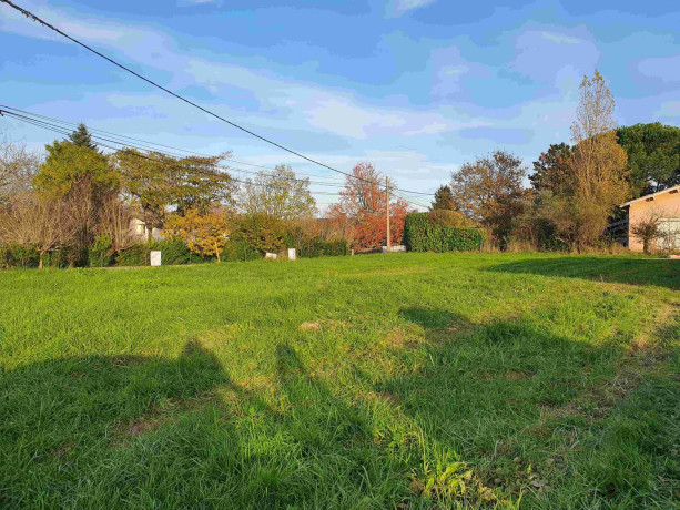 terrain-a-batir-800m2-proche-ikea-bordeaux-big-0