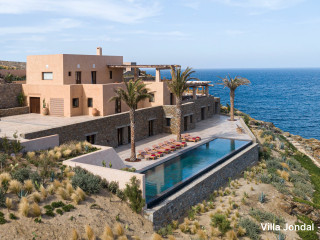 maison-contemporaine-style-maisons-du-monde-vue-mer