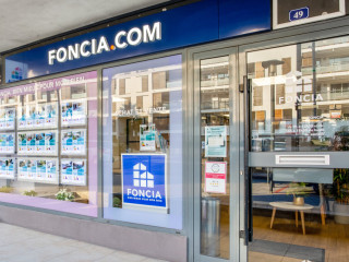 agent-commercial-secteur-immobilier-groupe-foncia