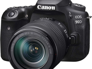 canon-eos-90d-objectif-18-135mm