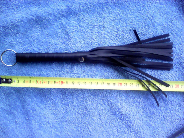 joli-fouet-pour-jeux-de-role-article-neuf-big-1