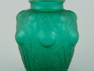 vase-art-deco-en-verre-lalique-rare
