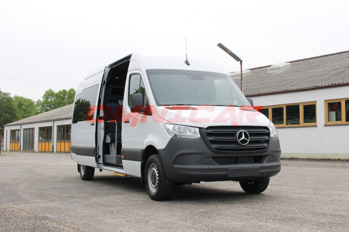 mercedes-benz-sprinter-minibus-16-places-impeccable-big-0