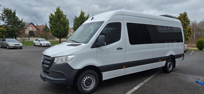 mercedes-benz-sprinter-minibus-9-places-impeccable-big-0